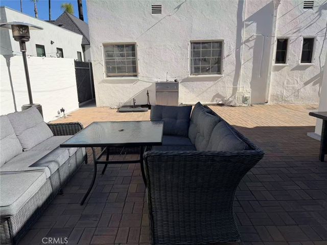 113 N Doheny, Beverly Hills, CA 90211