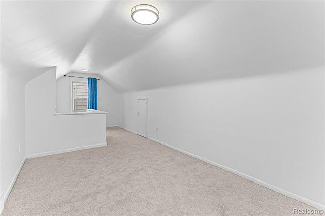 25529 Stanford Street, Dearborn Heights, MI 48125