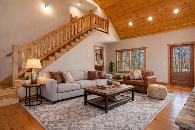 3171 Newport Drive, Ellijay, GA 30540