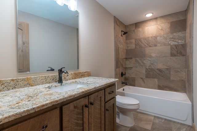 3171 Newport Drive, Ellijay, GA 30540