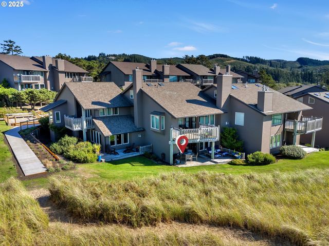 753 N BREAKERS POINT Dr 753, Cannon Beach, OR 97110