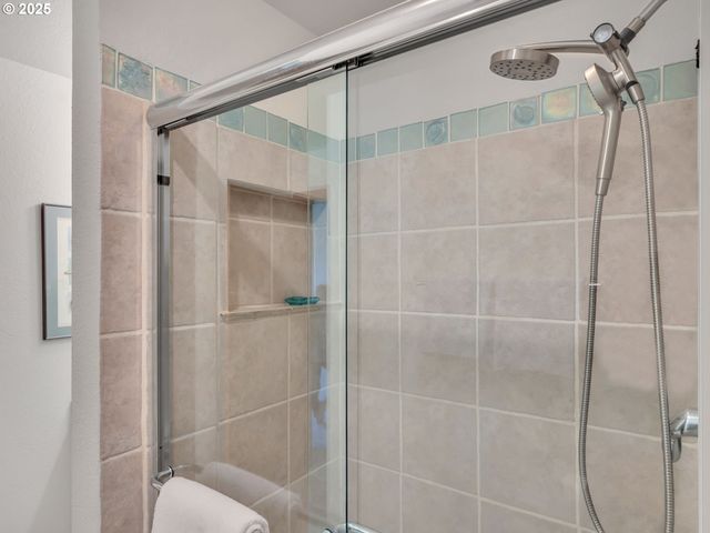 753 N BREAKERS POINT Dr 753, Cannon Beach, OR 97110