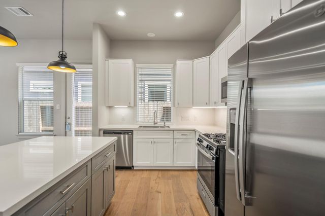 5229 Hillman Street A, Houston, TX 77023