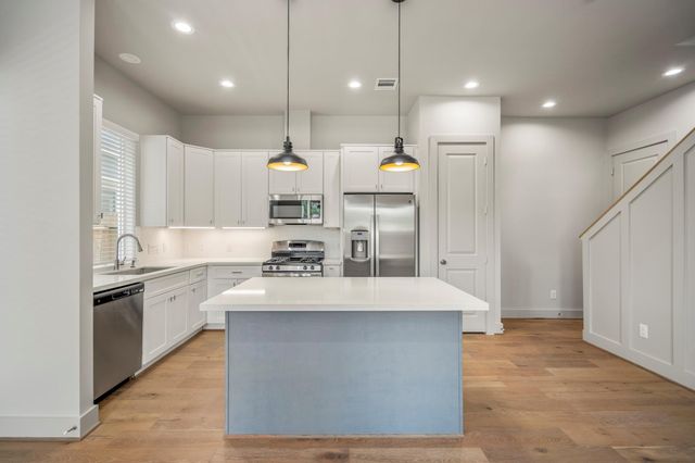 5229 Hillman Street A, Houston, TX 77023