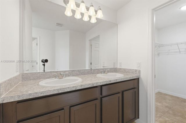 652 Samuel, Davenport, FL 33837