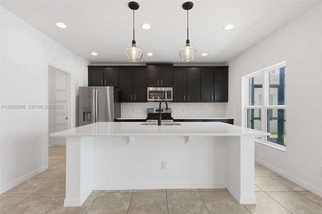 652 Samuel, Davenport, FL 33837