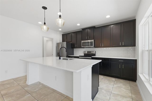 652 Samuel, Davenport, FL 33837