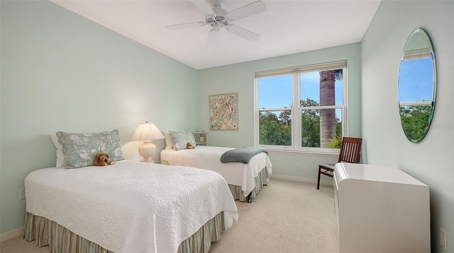 5420 EAGLES POINT CIRCLE 206, Sarasota, FL 34231