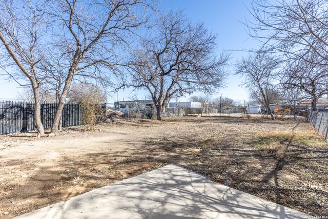 114 - 116 Garner Street, San Antonio, TX 78237