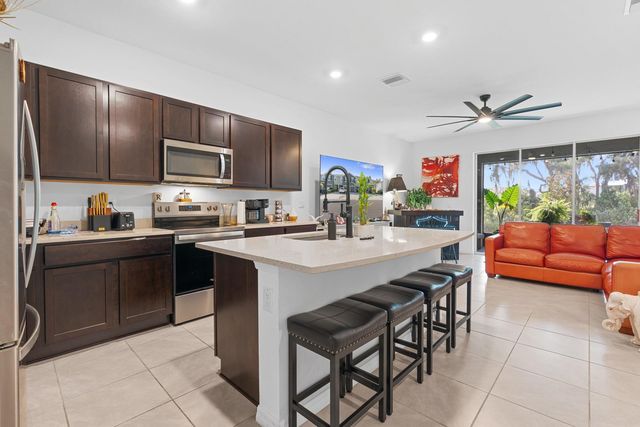 5052 CAPTAIN DAVIS DRIVE, Wimauma, FL 33598