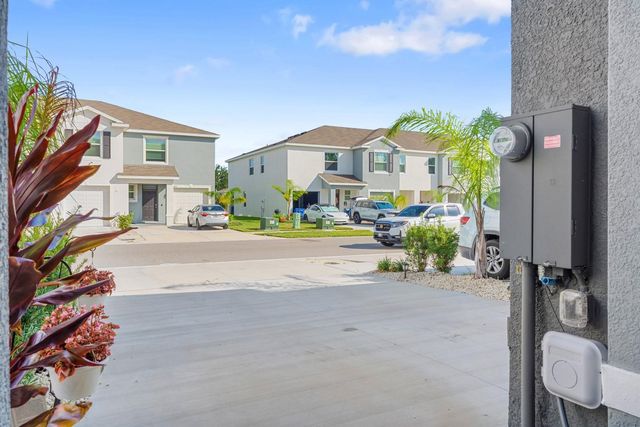 5052 CAPTAIN DAVIS DRIVE, Wimauma, FL 33598