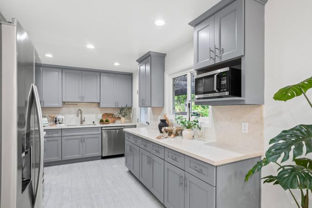 1562 Parkview Avenue, San Jose, CA 95130