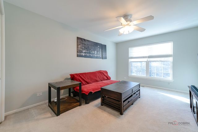 22 Ashford Court, Lincolnshire, IL 60069