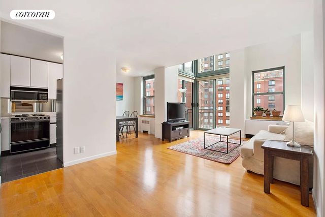 21 S End Ave Apt 624 724, New York City, NY 10280