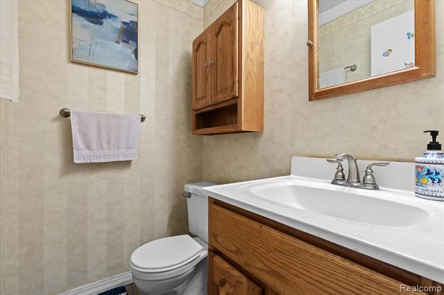 24243 Bashian Drive, Novi, MI 48375