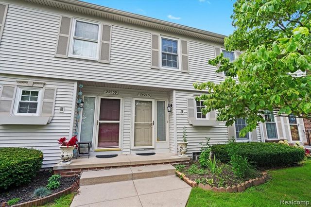 24243 Bashian Drive, Novi, MI 48375