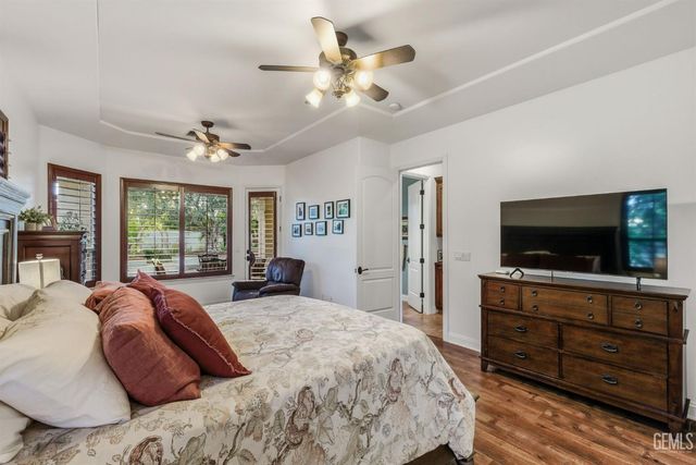 2205 Raleigh Court, Bakersfield, CA 93311