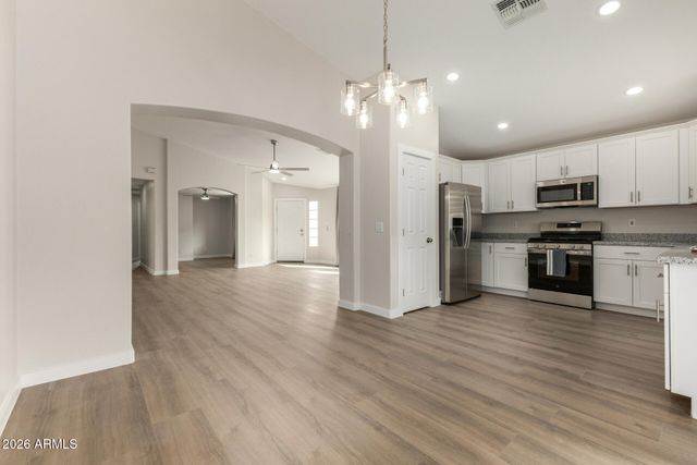 2737 E CATALINA Avenue, Mesa, AZ 85204