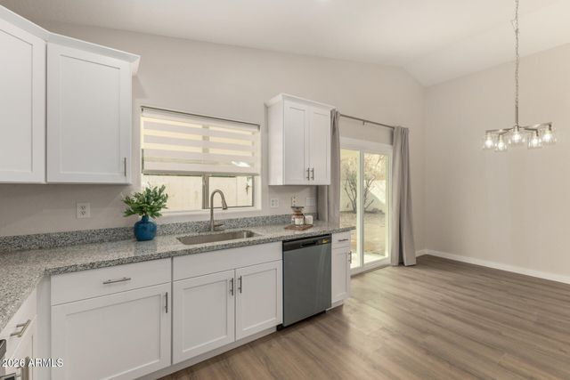 2737 E CATALINA Avenue, Mesa, AZ 85204