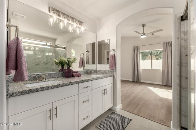 2737 E CATALINA Avenue, Mesa, AZ 85204