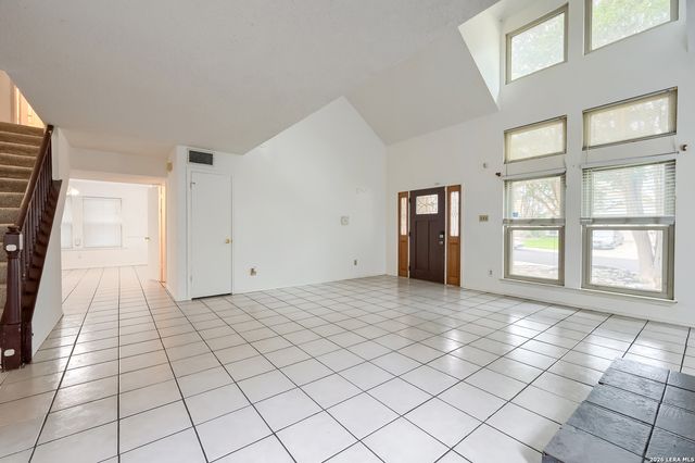 2533 Montebello, San Antonio, TX 78259