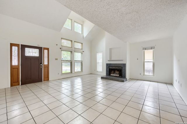 2533 Montebello, San Antonio, TX 78259