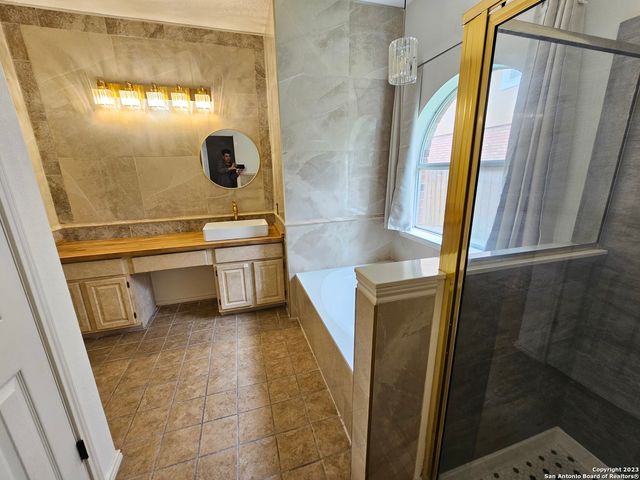 7315 TALL CEDAR, San Antonio, TX 78249