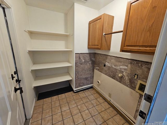 7315 TALL CEDAR, San Antonio, TX 78249