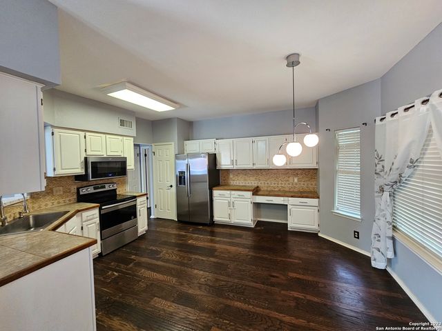 7315 TALL CEDAR, San Antonio, TX 78249
