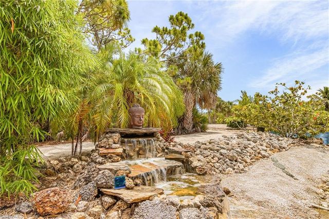 4931 Island Acres CT, St. James City, FL 33956