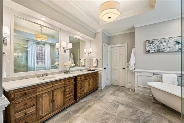 8170 Hurakan Creek Crossing, Cumming, GA 30028