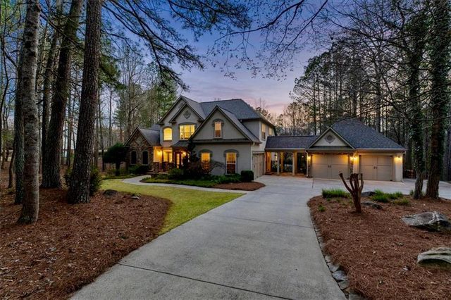 8170 Hurakan Creek Crossing, Cumming, GA 30028