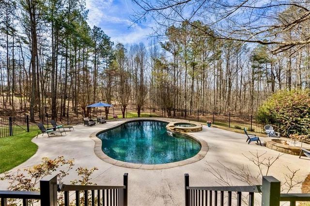 8170 Hurakan Creek Crossing, Cumming, GA 30028