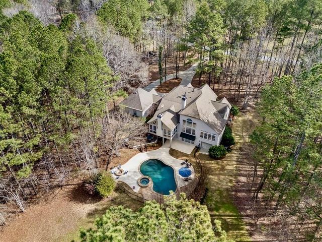 8170 Hurakan Creek Crossing, Cumming, GA 30028