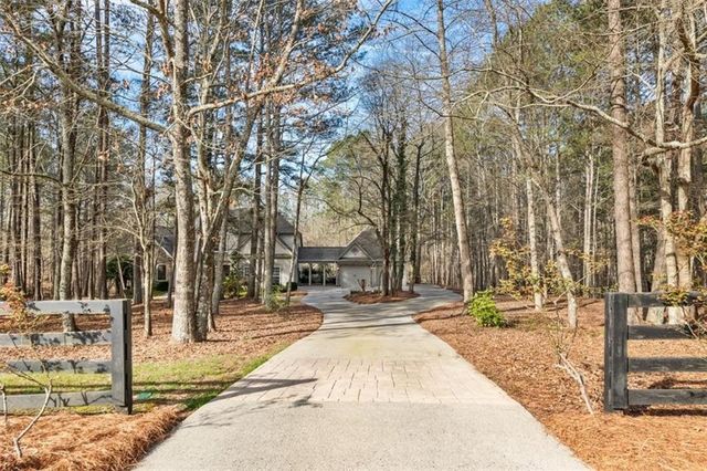 8170 Hurakan Creek Crossing, Cumming, GA 30028