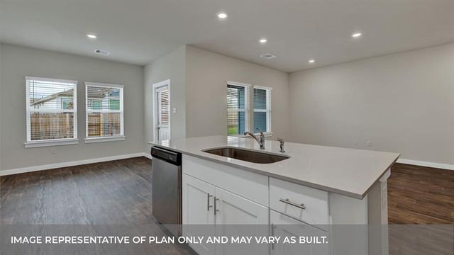 634 JANE LONG DR, San Marcos, TX 78666