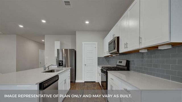 634 JANE LONG DR, San Marcos, TX 78666