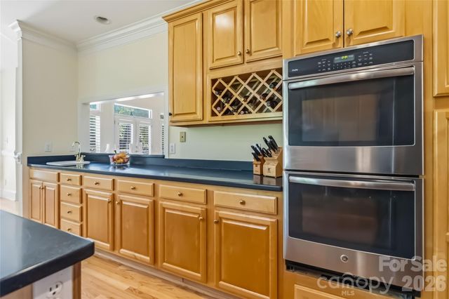6208 Highview Road, Matthews, NC 28104