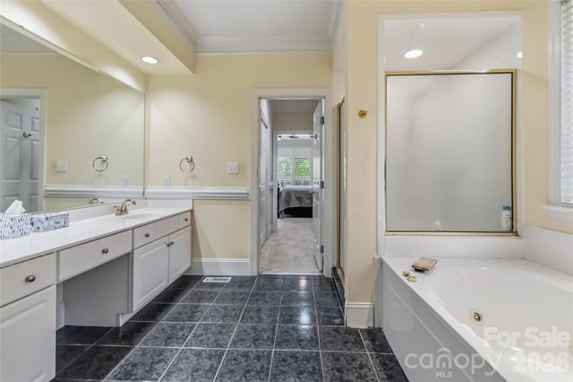 6208 Highview Road, Matthews, NC 28104