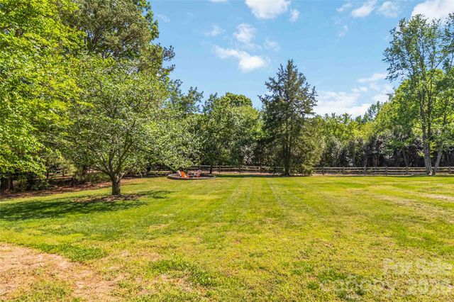 6208 Highview Road, Matthews, NC 28104