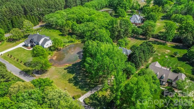 6208 Highview Road, Matthews, NC 28104