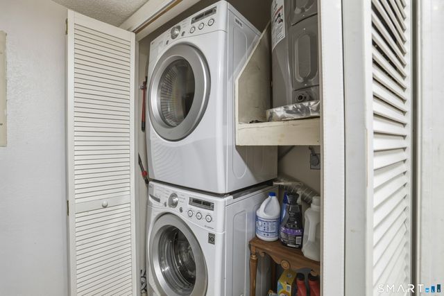 299 Carriage Crossing Lane 299, Middletown, CT 06457