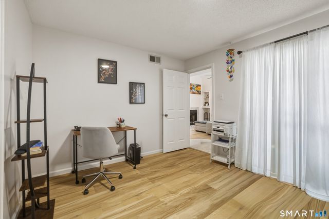 299 Carriage Crossing Lane 299, Middletown, CT 06457