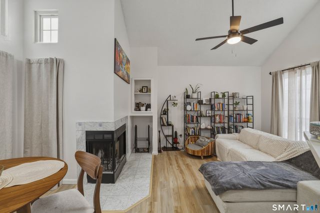 299 Carriage Crossing Lane 299, Middletown, CT 06457