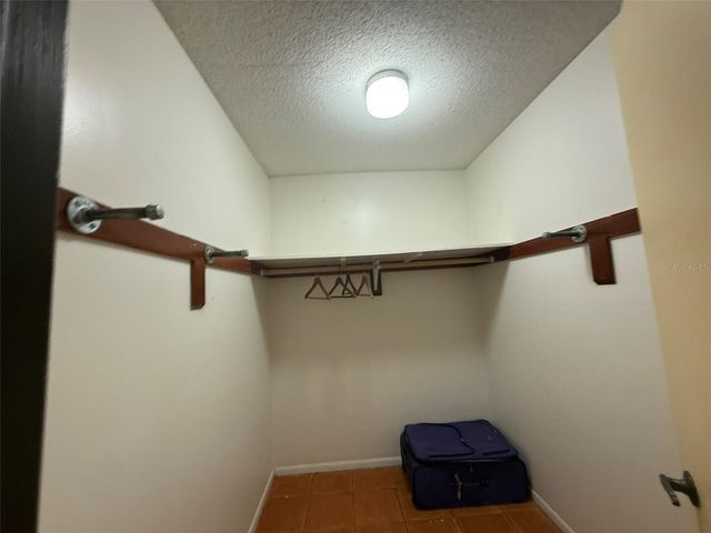 516 ORANGE DRIVE 20, Altamonte Springs, FL 32701