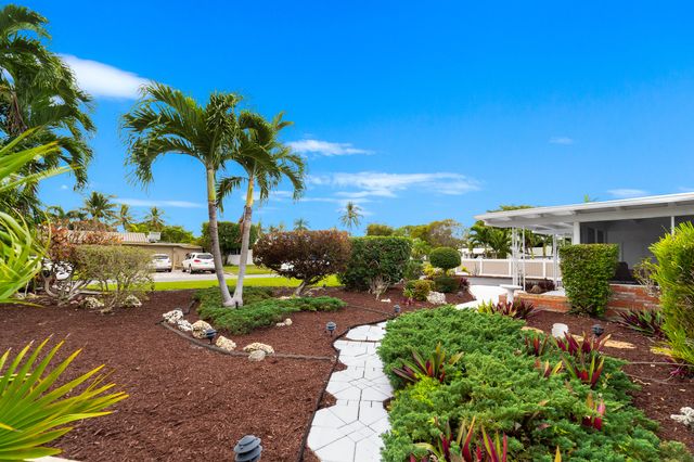 2001 NE 30th Street, Fort Lauderdale, FL 33306