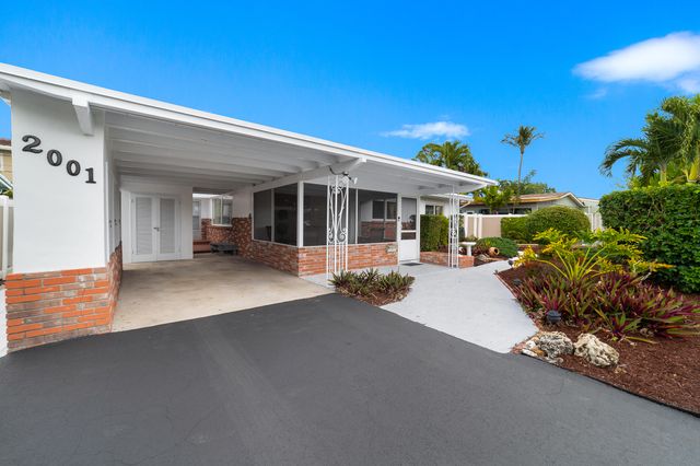 2001 NE 30th Street, Fort Lauderdale, FL 33306