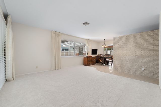 2001 NE 30th Street, Fort Lauderdale, FL 33306