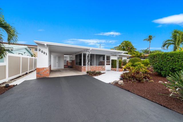 2001 NE 30th Street, Fort Lauderdale, FL 33306