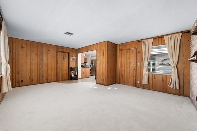 2001 NE 30th Street, Fort Lauderdale, FL 33306